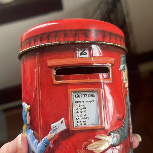 Churchill’s of London Heritage of England Post Box (Money Box) tin bank - Picture 10 of 10